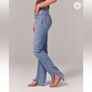 COPY - A&F Ultra High Rise 90s Straight Jean Size 10S